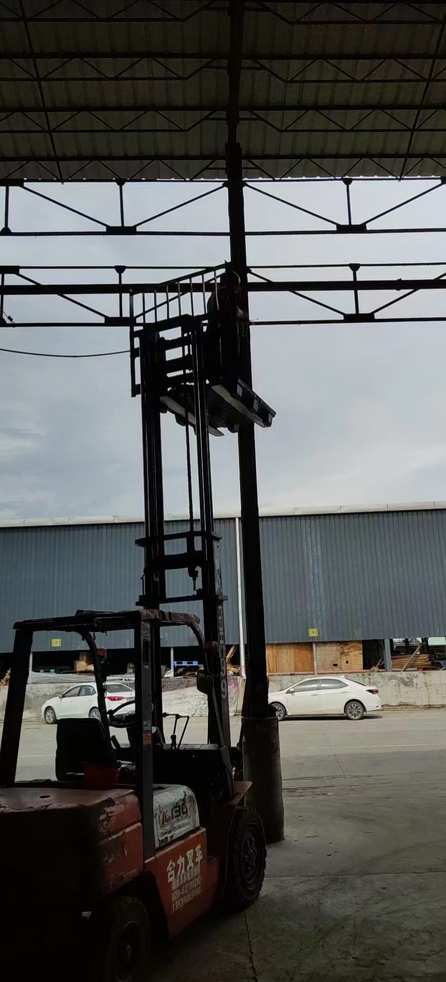 广州市黄埔区进口商品交易广保大道213号网络及监控安装项目工程 广州咏晨安防